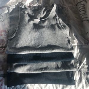 Men’s wide beaters